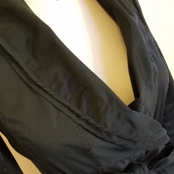 BCBG Max Azria black wrap tie-front blazer size S - Picture 6 of 8